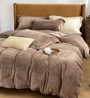 Warm Microfiber Quilt Cover Bedding Set Classic Soft Cozy Comfortable Velvet Duvet Cover Bed Set Winter Bedding Set From China