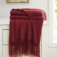 Factory Price Custom Breathable Modern Sofa Home Decor Multicolor Solid Tassels Acrylic Dot Knit Throw Blanket for Adults