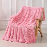 Lightweight Fluffy Twin Size Faux Fur Blanket, Shaggy Fuzzy Breathable Blanket for Couch,Bed,Sofa