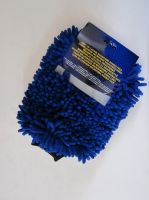 car washing  mitt