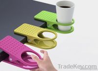 Table cup clip