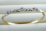 10K Yellow Gold Bangle With Amethyst
