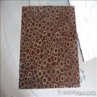 Round freshwater shell tile with resin coating