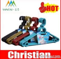 Plastic Hanger With Turnable Head