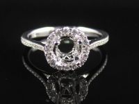 Engagement ring/wedding ring (Diamond ring / Semi-Mount Ring)