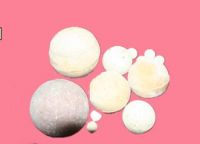 High alumina refractory ball