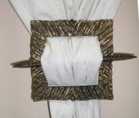Tie Backs Wooden