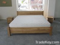 Solid oak bed with beeswax finishing