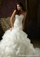 2015 New Fashion Organza Ball Gown Crystal and Pearl  White /ivory laceBeaded Wedding dress made in China