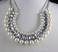 fashion imitation pearl necklace