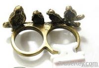 https://cn.tradekey.com/product_view/4-Bird-New-Unique-Double-Finger-Ring-1941855.html
