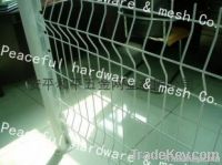 wire mesh fence