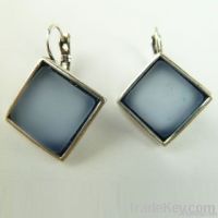 https://cn.tradekey.com/product_view/2011-2012-Hottest-Wholesale-Blue-Resin-Silver-Alloy-Earrings-1991744.html