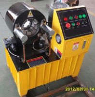 Hydraulic hose crimping machine