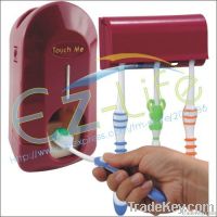 Touch Me new innovative Automatic Toothpaste Dispenser , Toothbrush Ho