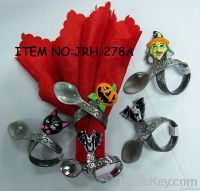 Metal napkin ring with cartoon shape