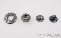 Snap fasteners