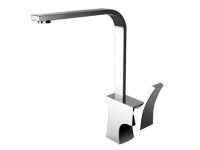 Single handle kitchen faucet