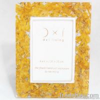 photo frame resin hand cast : marigold petals embed