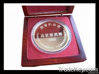 Souvenir coin with gift box