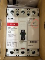  Eaton  circuit breaker  FD3015VL