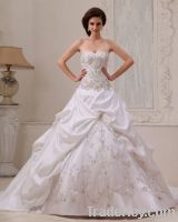 Stylish Satin Beading Ruffle Ball Gown Sweetheart A-line Wedding Dress