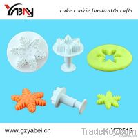 Christmas snowflake cake decorating fondant cookie plunger cutters