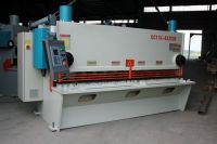 Hydraulic shearing machine