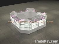 Jewelry showcase kiosk