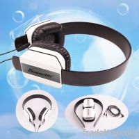 https://cn.tradekey.com/product_view/2013-New-Design-Headphone-Headset-E-555-5192650.html