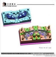 Auto lamp mould