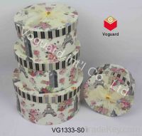 Set of 4 round boxes