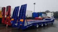 Used Flatbed trucks & lorries, AXLE LOW LOADER TRAILER, SLIDING-SKELETAL Trailer Tri Axle, Moving Floor Trailer From France