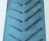 Patterned conveyor belt