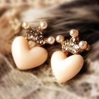 https://cn.tradekey.com/product_view/Earrings-5856451.html