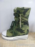 women canvas boot