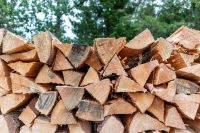https://cn.tradekey.com/product_view/100-Oak-Fire-Wood-For-Sale-10037533.html
