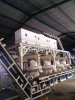 1.5-2ton/h YGKJ560 Vertical Ring die wood pellet making machine/ wood sawdust pellet machine