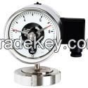 Pressure Gauges With Electrical Contact Device