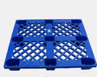 plastic pallet