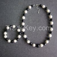 Glass beaded necklace and bracelet jewelry sets for kids