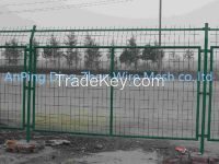 frame wire mesh fence