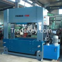 Hydraulic workshop press with gear stroller
