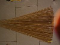 RAFFIA EKEL BROOM STICK